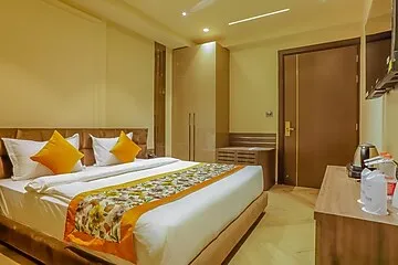 Qotel Signature Coleman Janakpuri