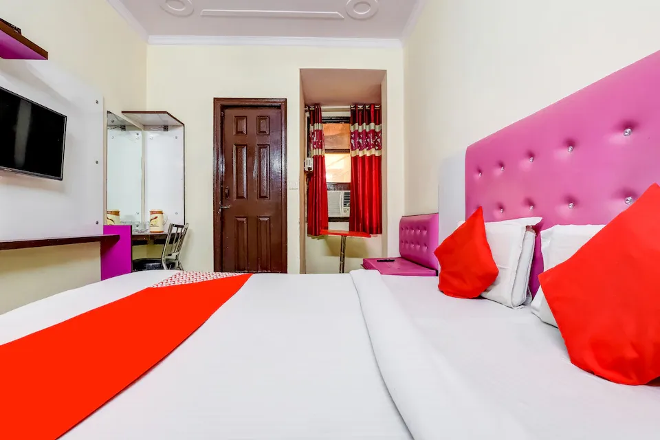 Hotel Tushar Continental