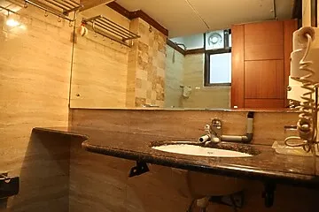 Hotel The Daanish Residency